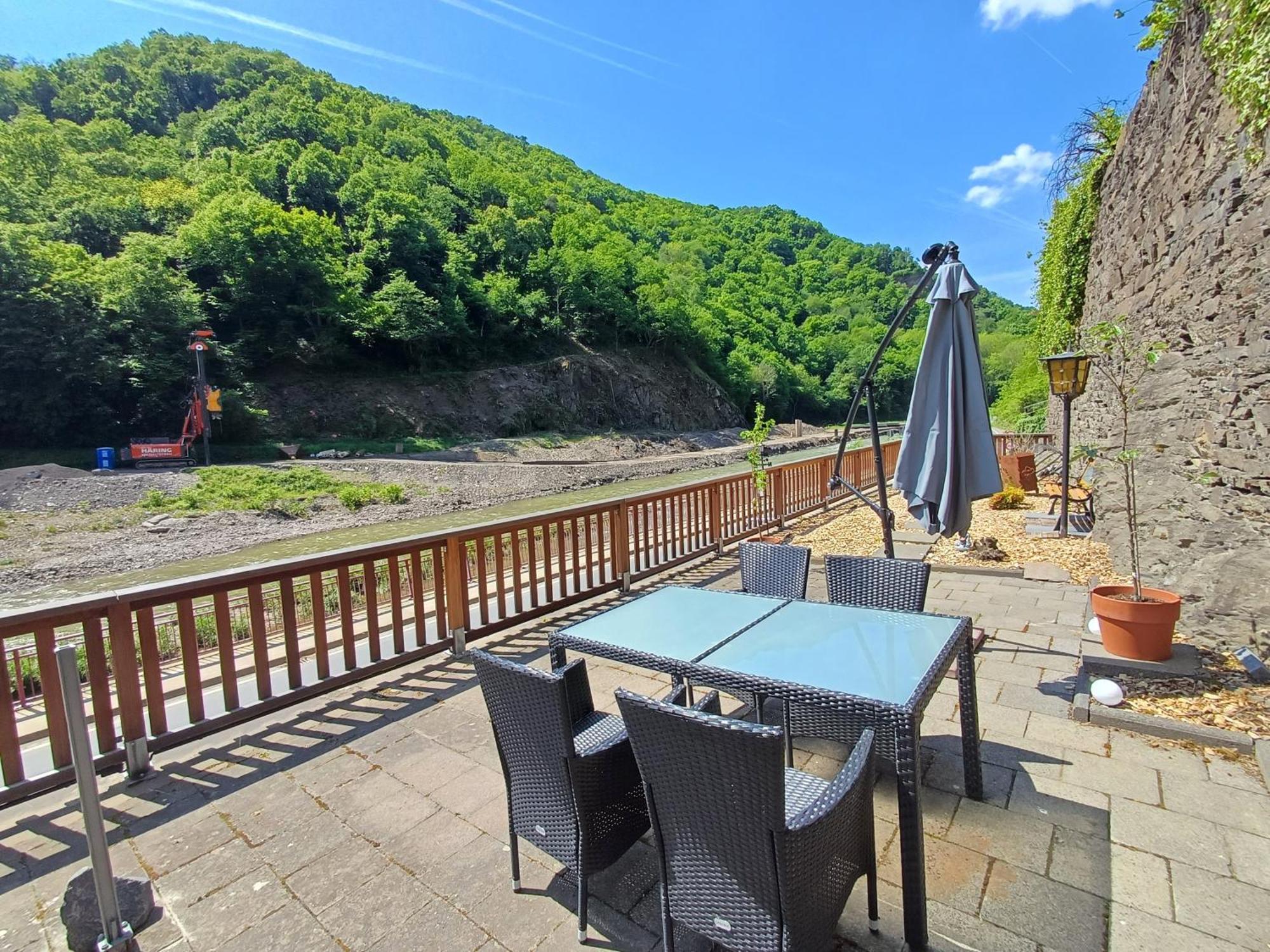 Ferienapartment Zur Bunten Kuh Walporzheim Бад-Нойенар-Арвайлер Экстерьер фото